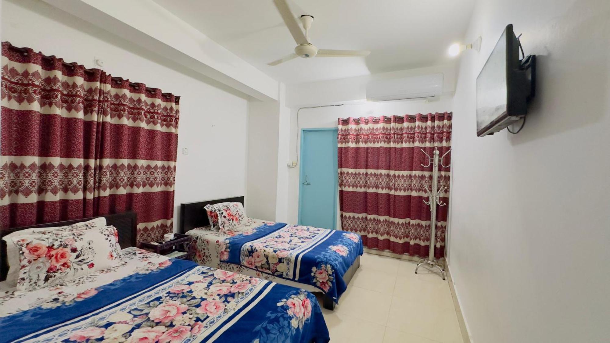 Mohammadia Restaurant & Guest House Near United Hospital Dakka Dış mekan fotoğraf