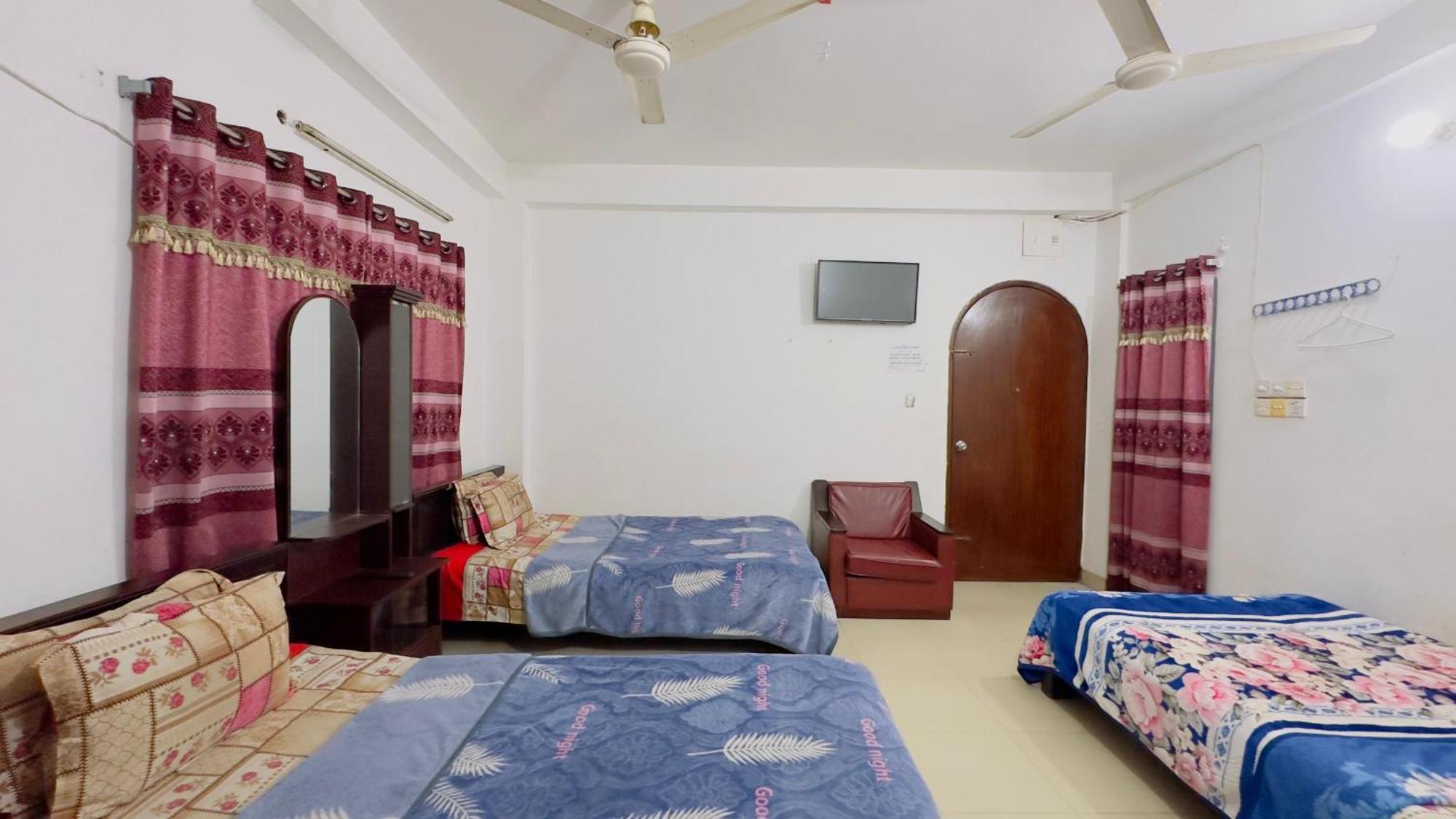 Mohammadia Restaurant & Guest House Near United Hospital Dakka Dış mekan fotoğraf